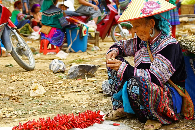 Marché et villages des Hmong fleurs