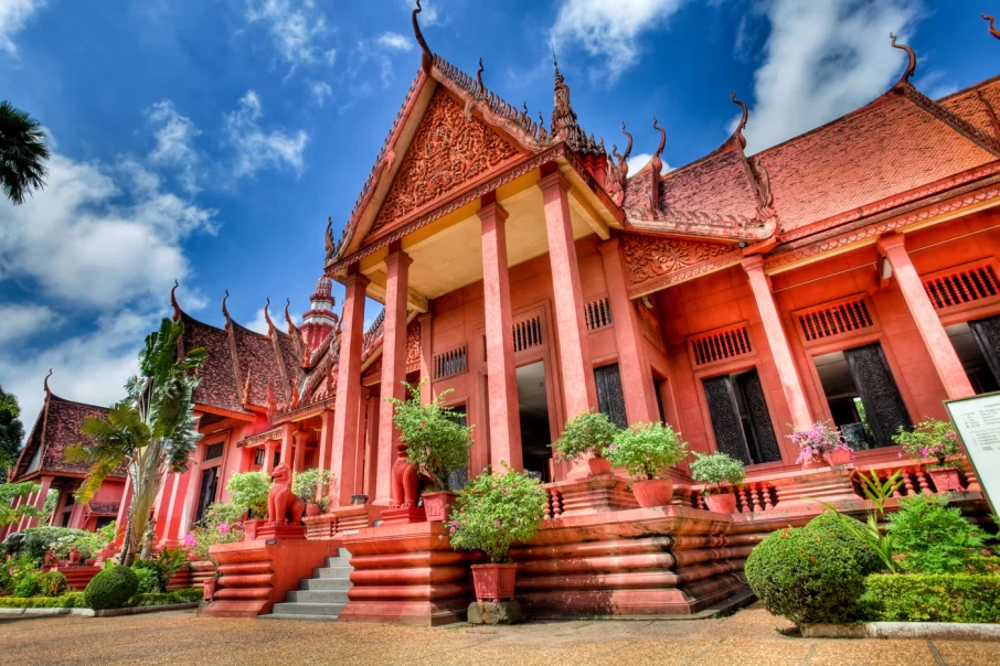 decouvrir-lunedes-plus-grandes-collections-dart-khmer-au-monde-2