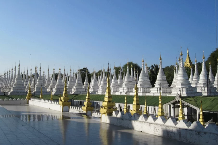 pagode-kyauktawgyi-mandalay