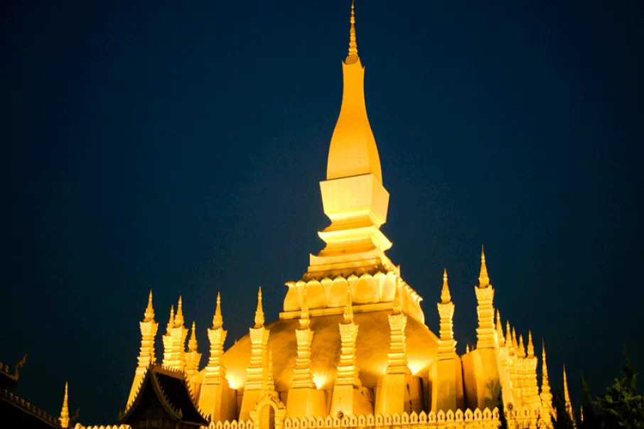 pha-that-luang-stupa-vientiane