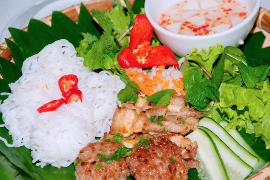 les-12-plats-delicieux-du-vietnam-captivent-les-visiteurs-partie-1-5