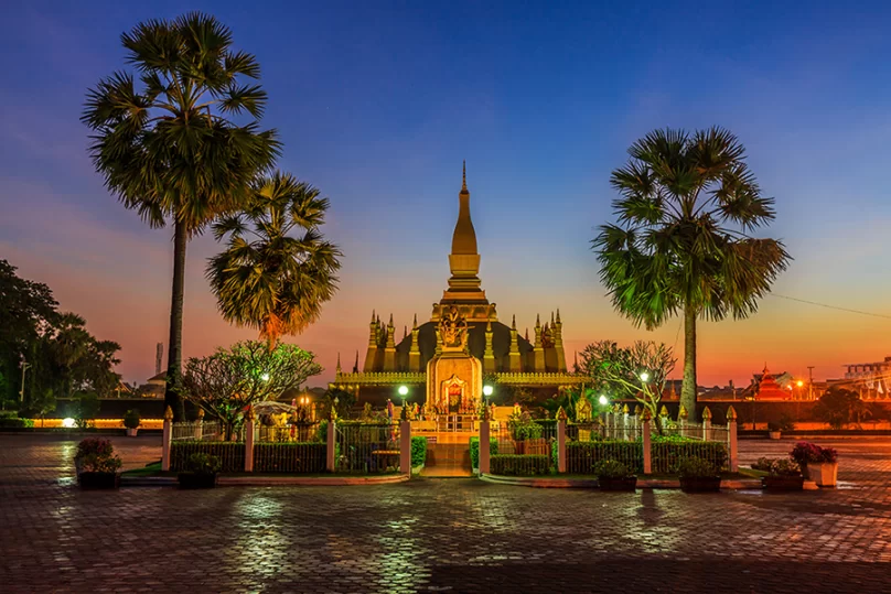 Bangkok – Temple Phra Pathom Chedi – Palais Sanam Chan